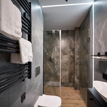 Panorama Apartment *